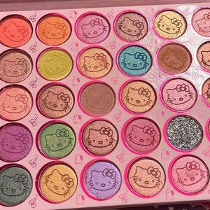 Hello Kitty Vibrant Eyeshadow Palette - Pink, Green, Blue, Gold